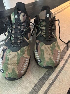 Men’s Camouflage Athletic Sneakers - Green/Brown